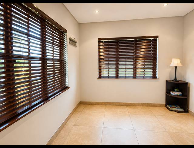 4 BEDROOM TOWNHOUSE FOR SALE IN THREE RIVERS PROPER